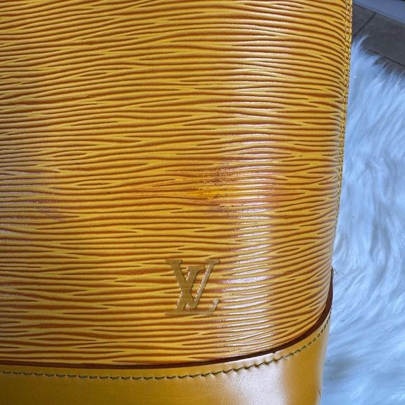 SOLD LV Alma Yellow Epi Leather Handbag - Picture 9 of 17